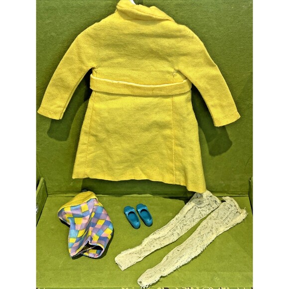 Vintage Barbie Sears Exclusive The Yellow Go 1816 Coat hat shoes Hose Stockings - Picture 3 of 9